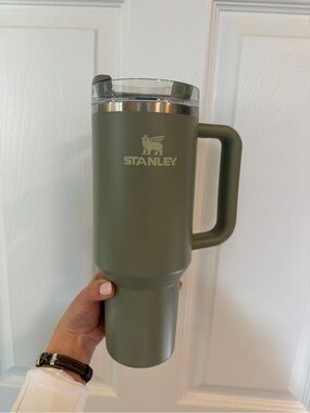 Stanley x Hearth and Hand Target Collab Quencher H2.0 Tumbler 40oz